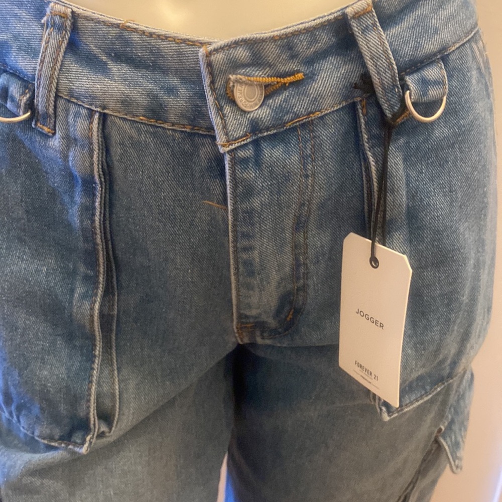 Jeans - Picture 2 of 5
